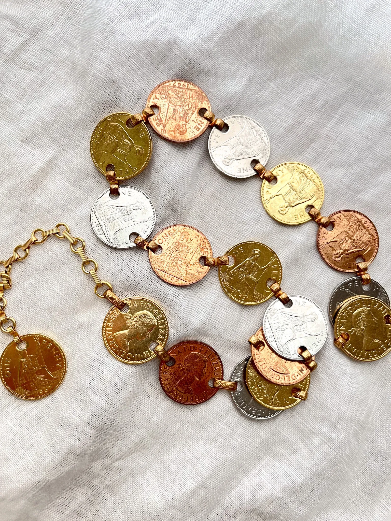 1970's Trevi Fountain Coin Belt / M