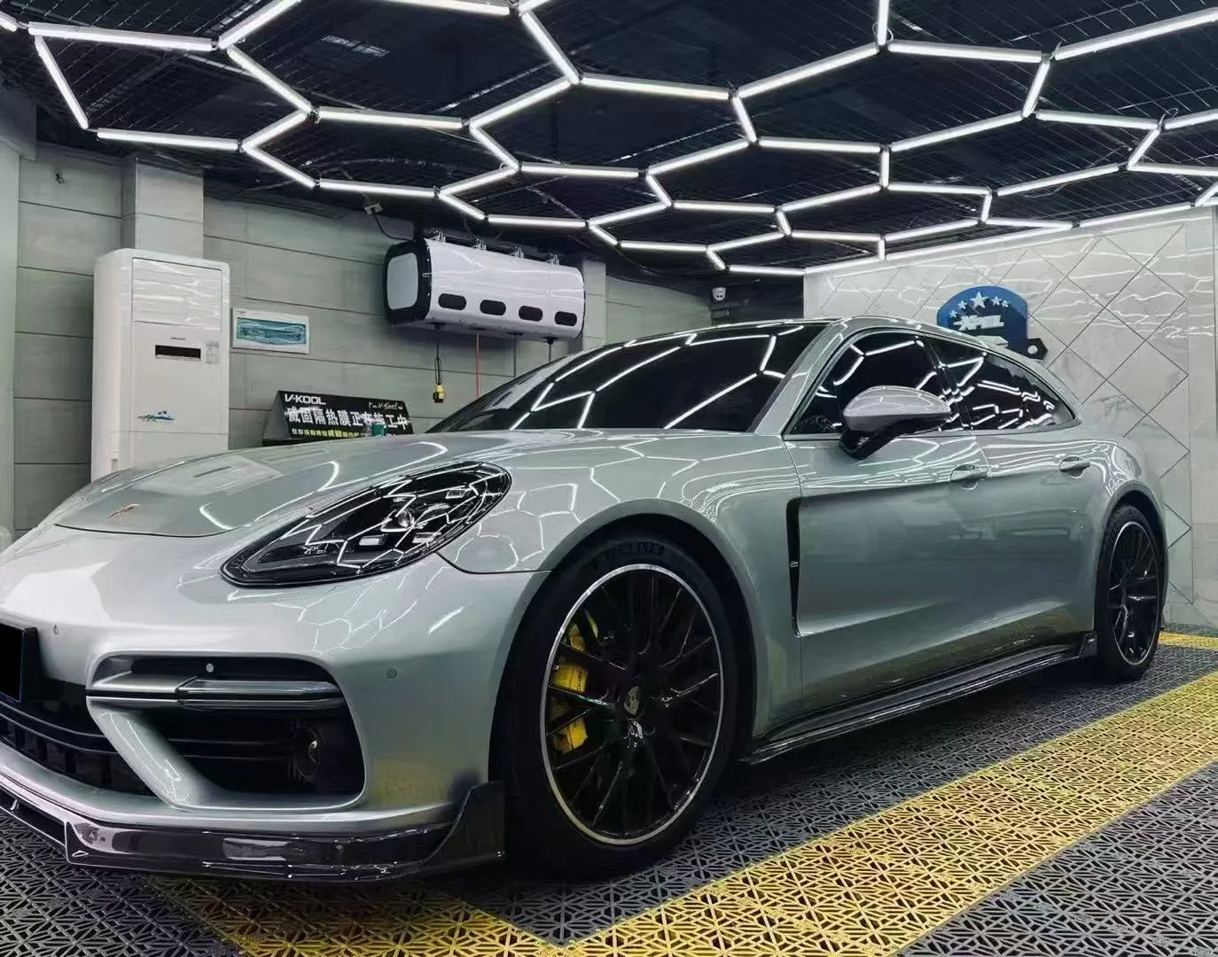 CMST Tuning Side Skirts for Porsche Panamera 971 971.1/2 RWD/4S/GTS/Turbo S Carbon Fiber/FRP