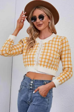 Dainty And Warm Plaid Buttoned Cropped Cardigan