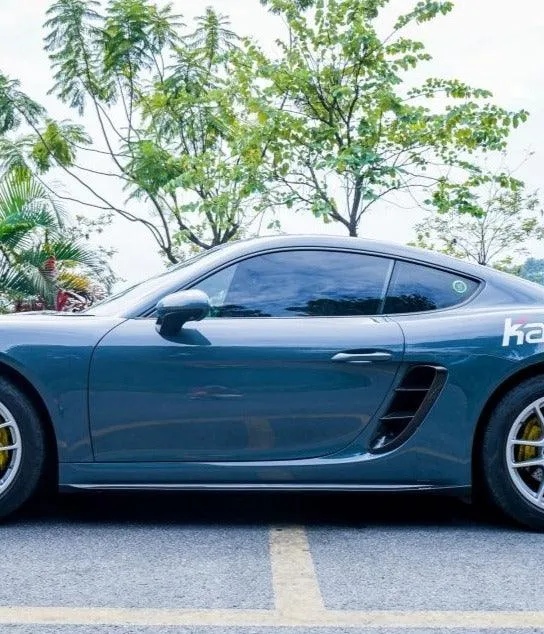 Karbel Carbon Side Skirts for Porsche 718 Cayman/Boxster/GTS/GT4/Spyder Carbon Fiber