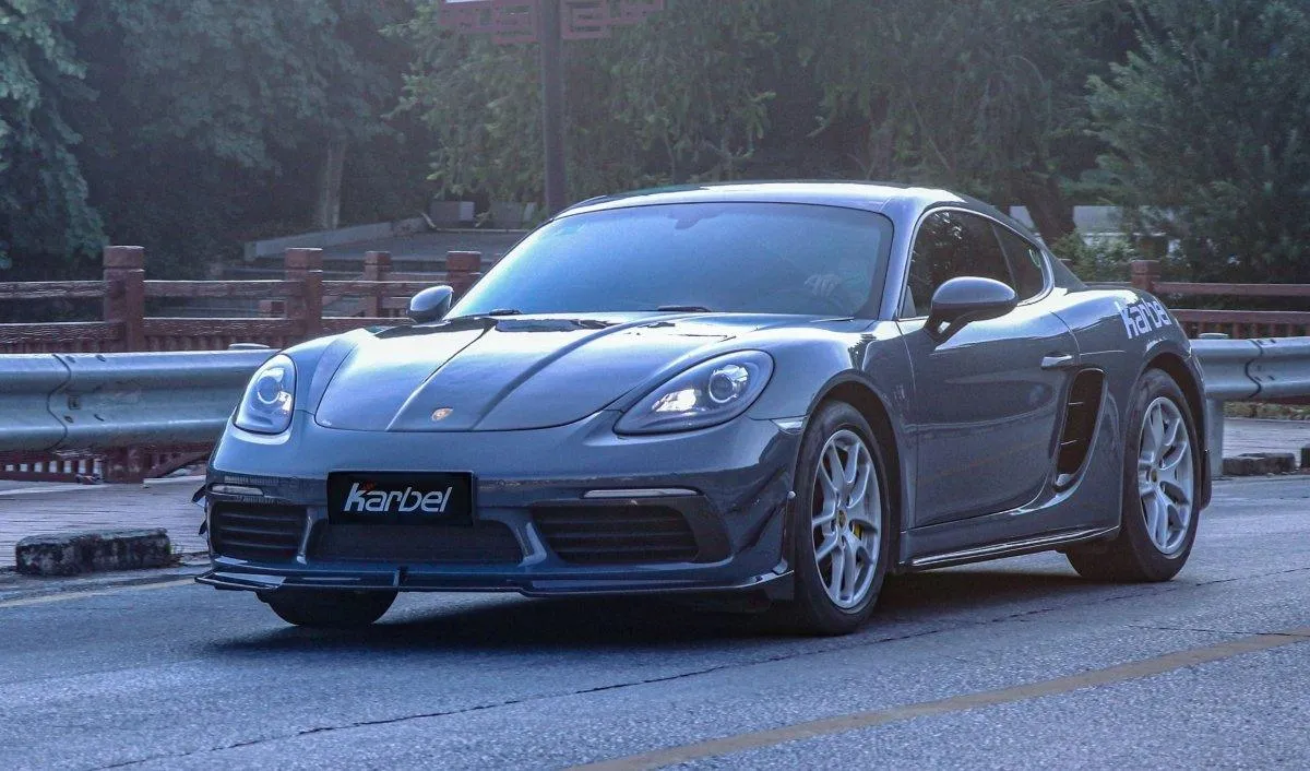 Karbel Carbon Side Skirts for Porsche 718 Cayman/Boxster/GTS/GT4/Spyder Carbon Fiber