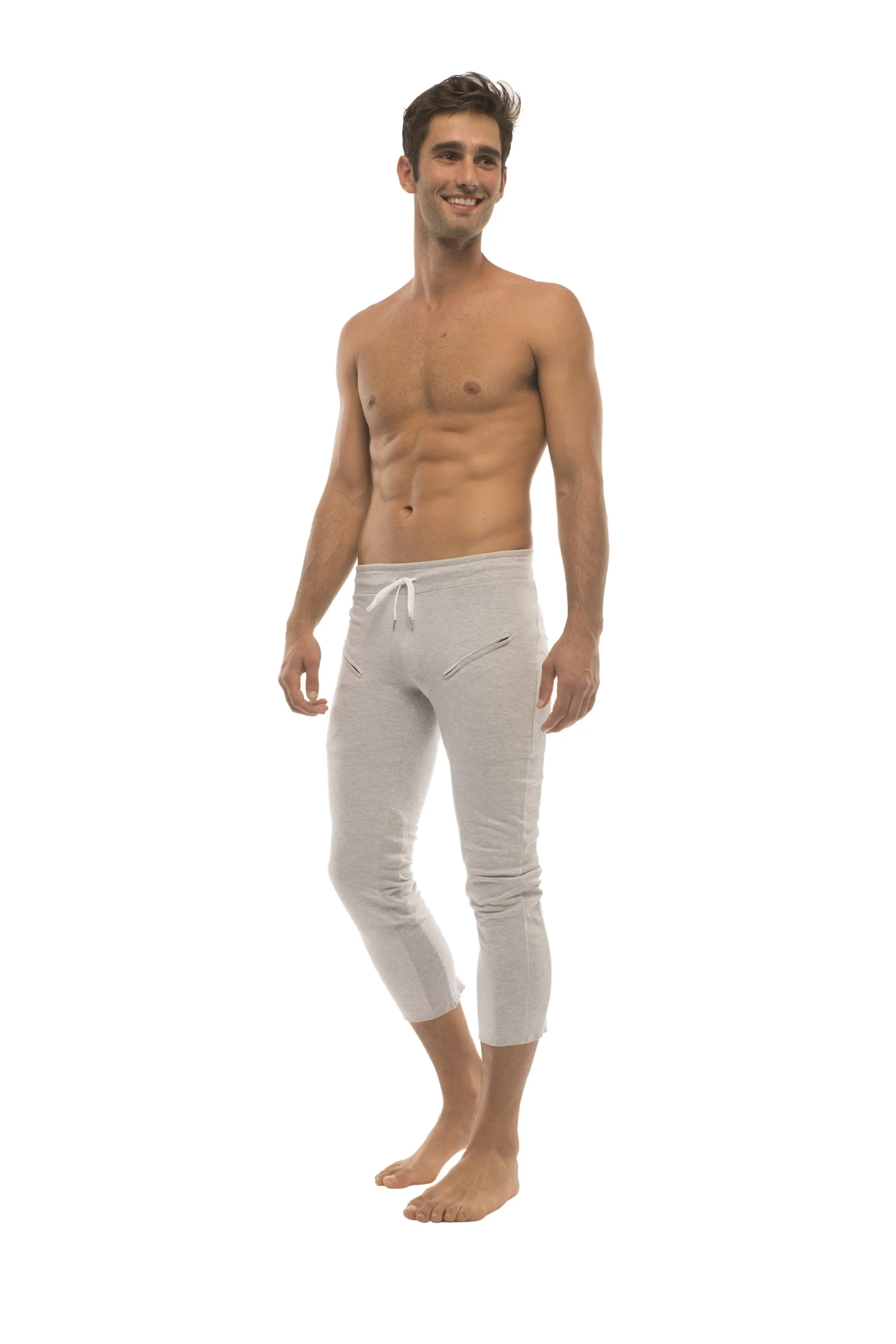 Mens 4/5 Zipper Pocket Capri Yoga Pants (Solid Heather Grey)