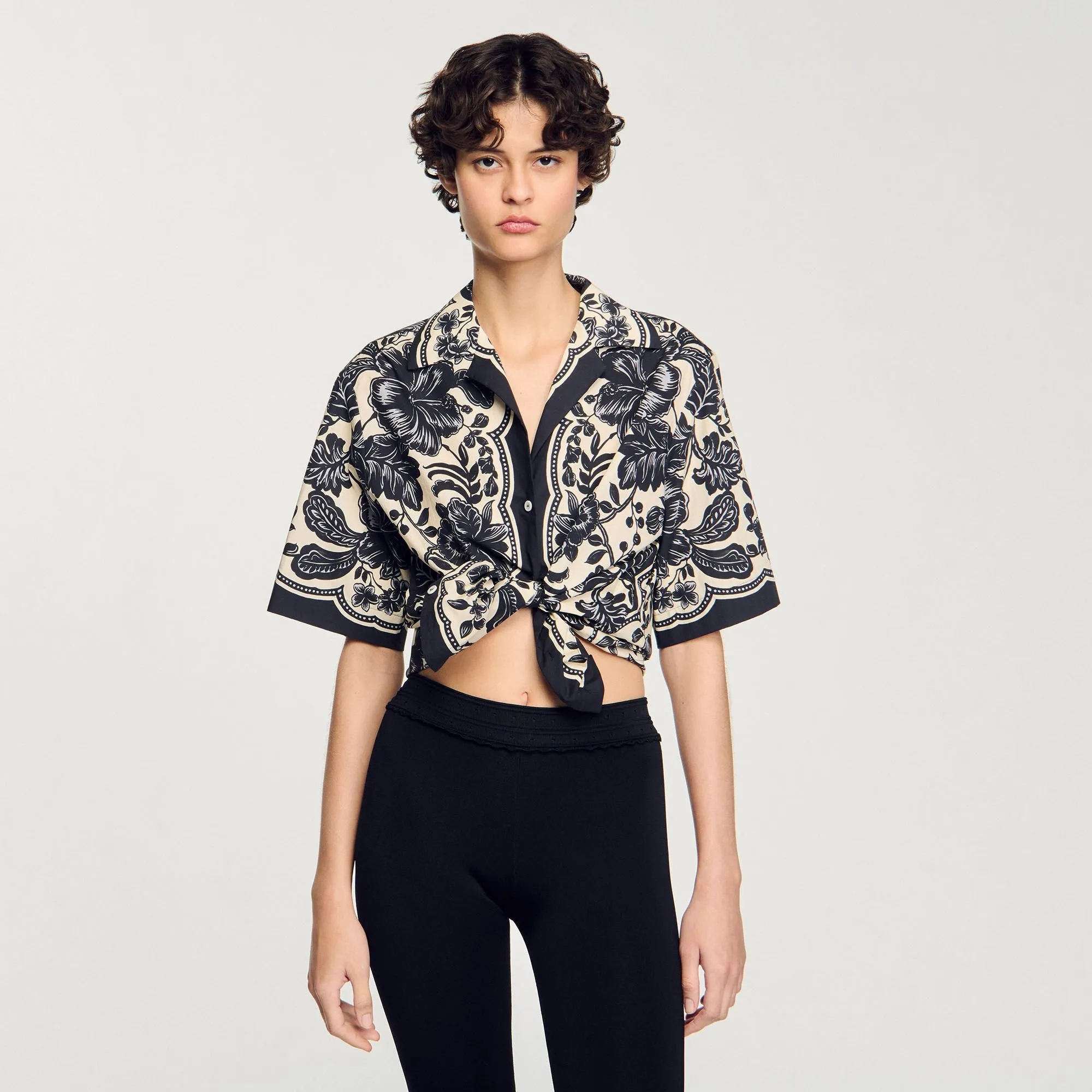 Perrine Floral Motif Shirt Ecru / Black