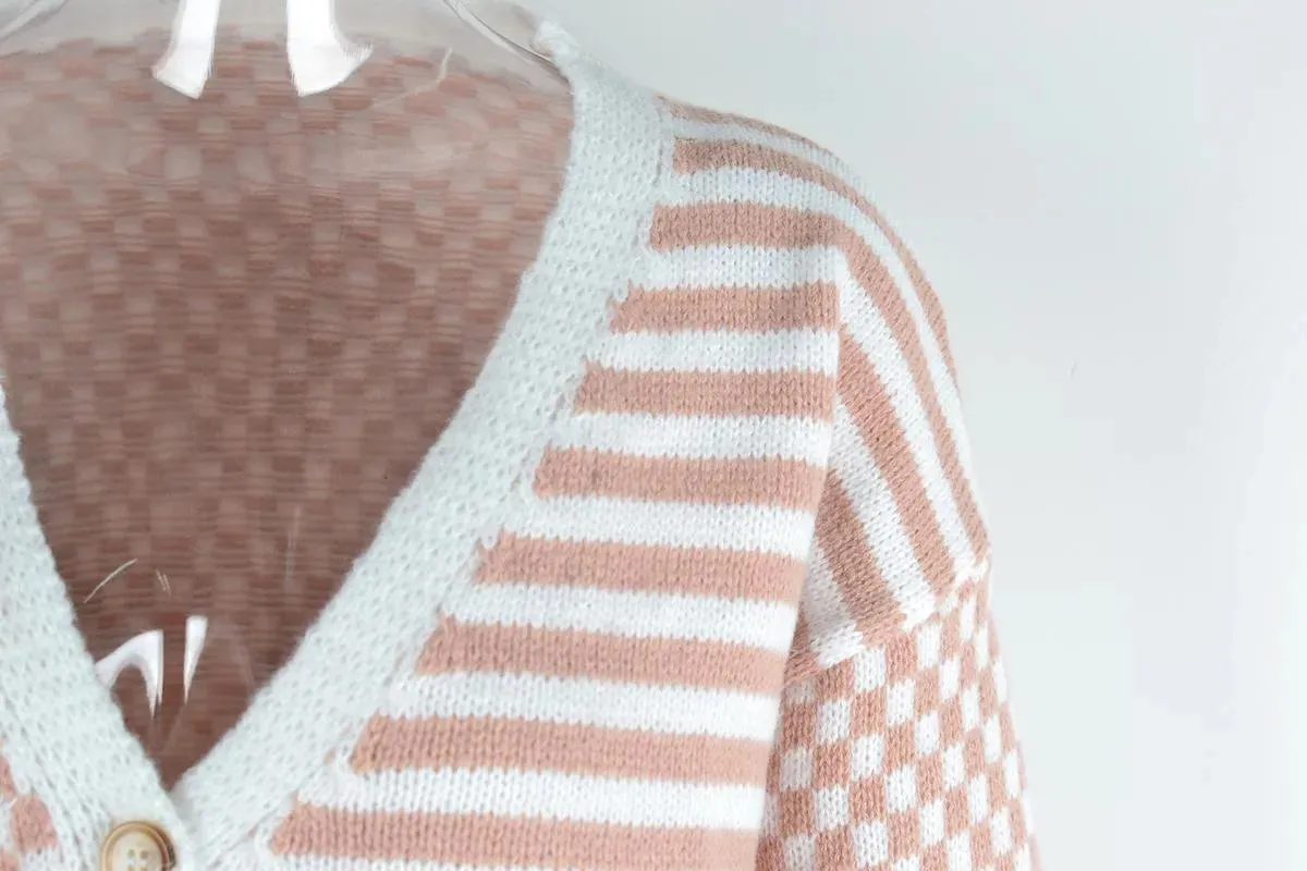 Shop Stylish Women's Button Down Cardigan - Must-Have for Your Wardrobe