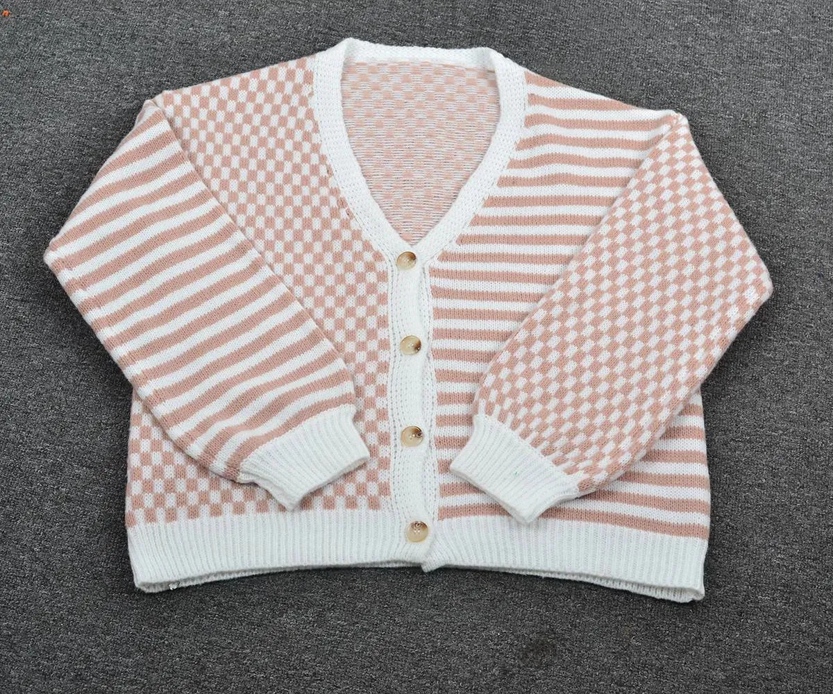 Shop Stylish Women's Button Down Cardigan - Must-Have for Your Wardrobe