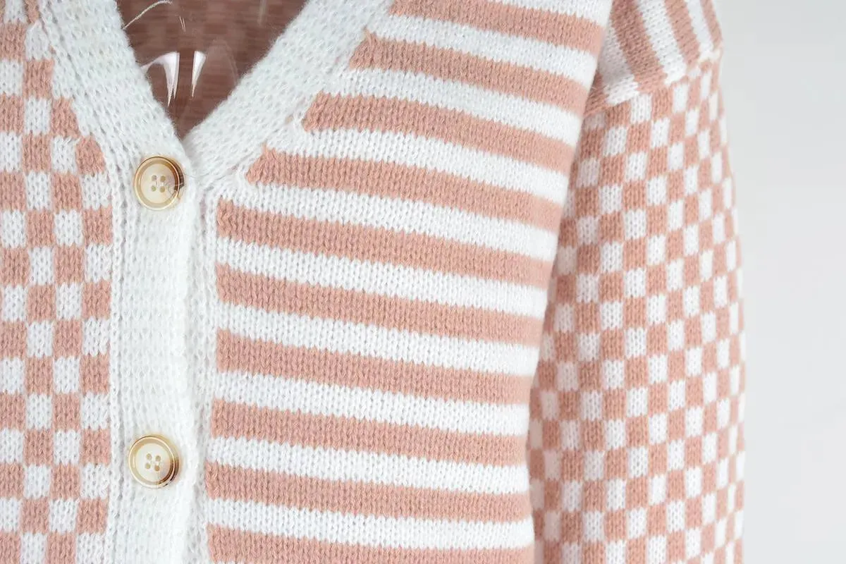 Shop Stylish Women's Button Down Cardigan - Must-Have for Your Wardrobe