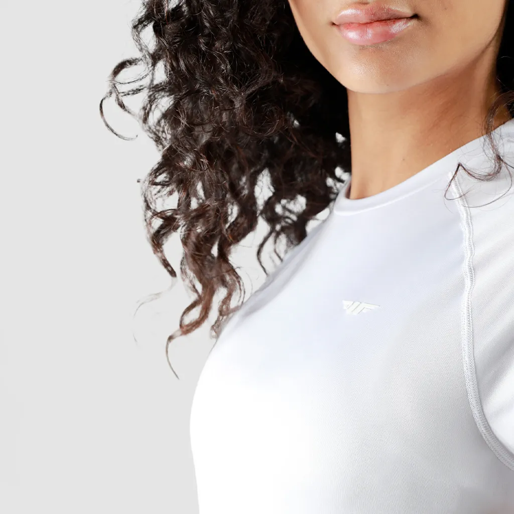 WOMEN-ESSENTIAL-PERFORMANCE T-SHIRT (WHITE)